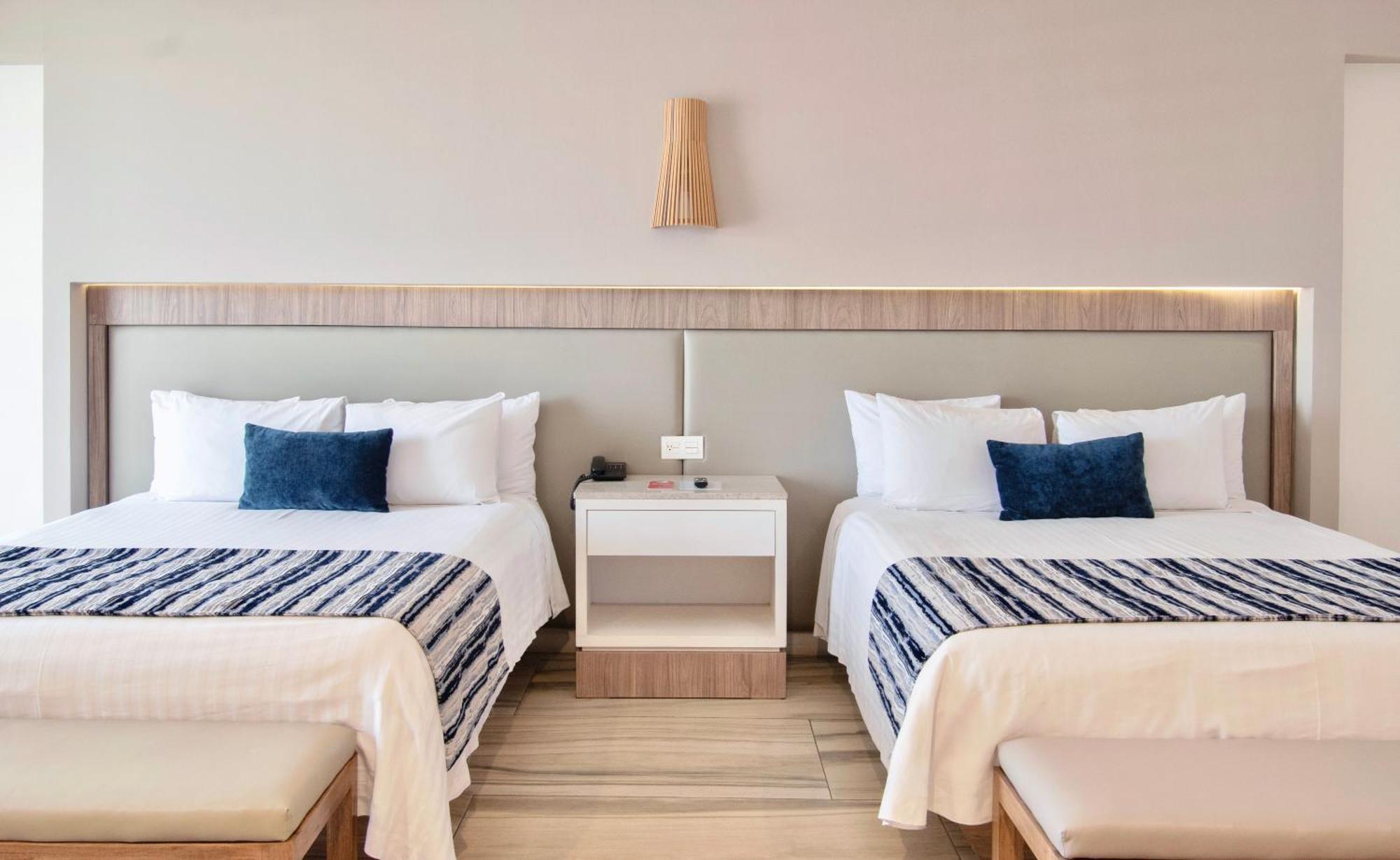 Hotel Velvet Plaza Guadalajara Zewnętrze zdjęcie