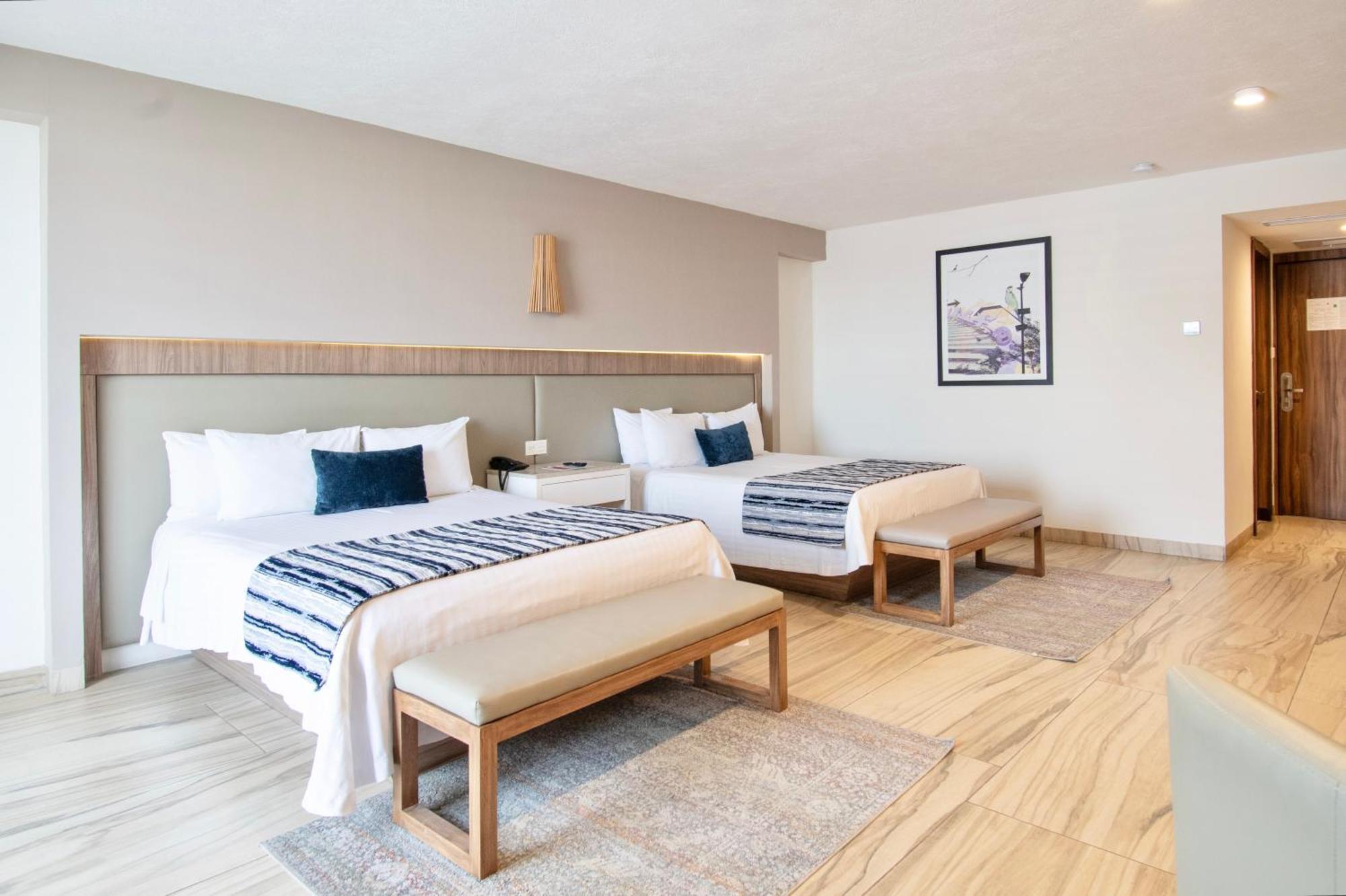 Hotel Velvet Plaza Guadalajara Zewnętrze zdjęcie