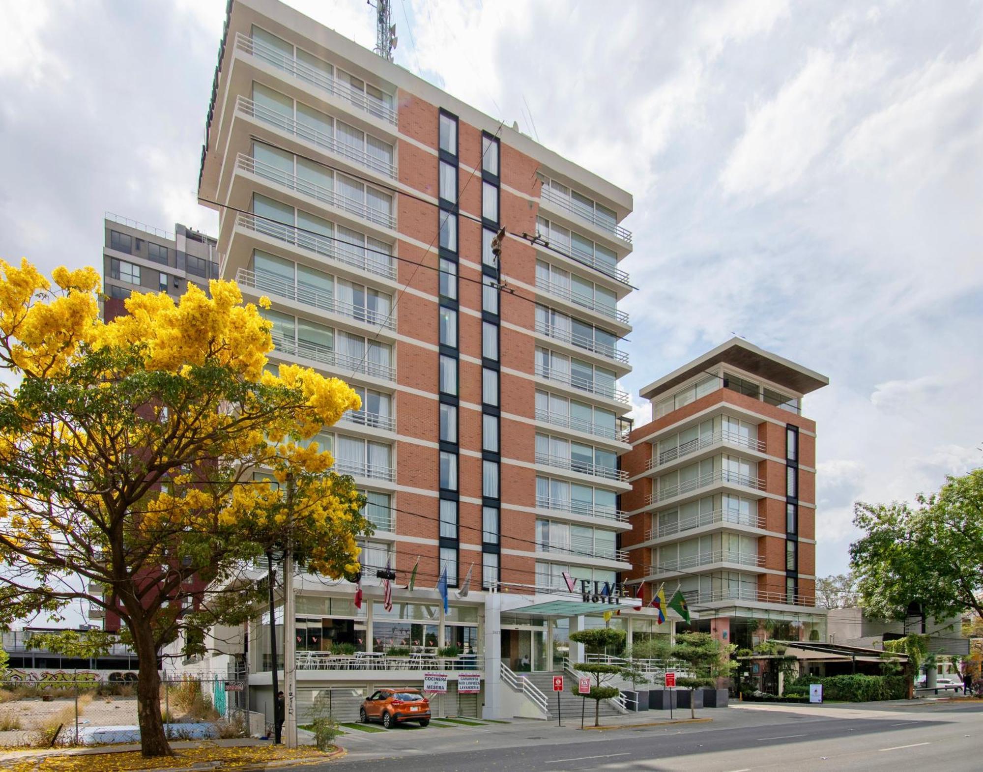 Hotel Velvet Plaza Guadalajara Zewnętrze zdjęcie