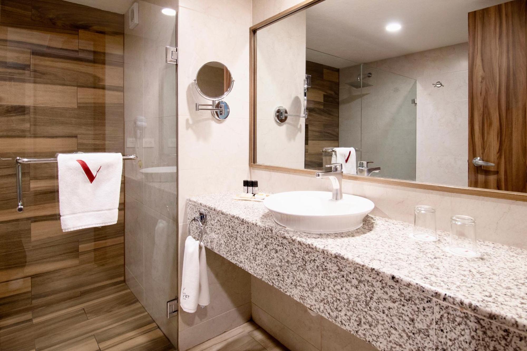 Hotel Velvet Plaza Guadalajara Zewnętrze zdjęcie